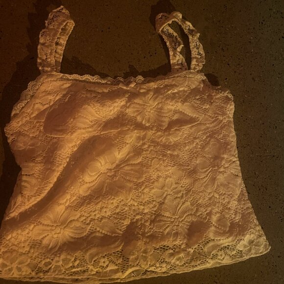 Light yellow lace going out top, size small - Picture 1 of 4